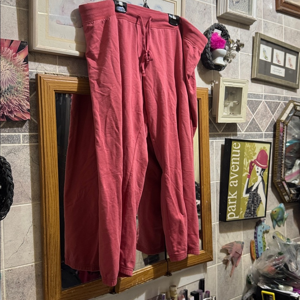 Derek heart pants - Picture 2 of 5